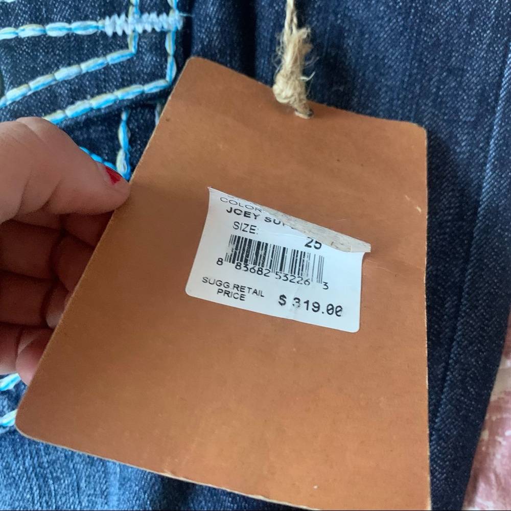 ❌SOLD❌ 😍 NWT True Religion flare jeans 😍 - Picture 9 of 9